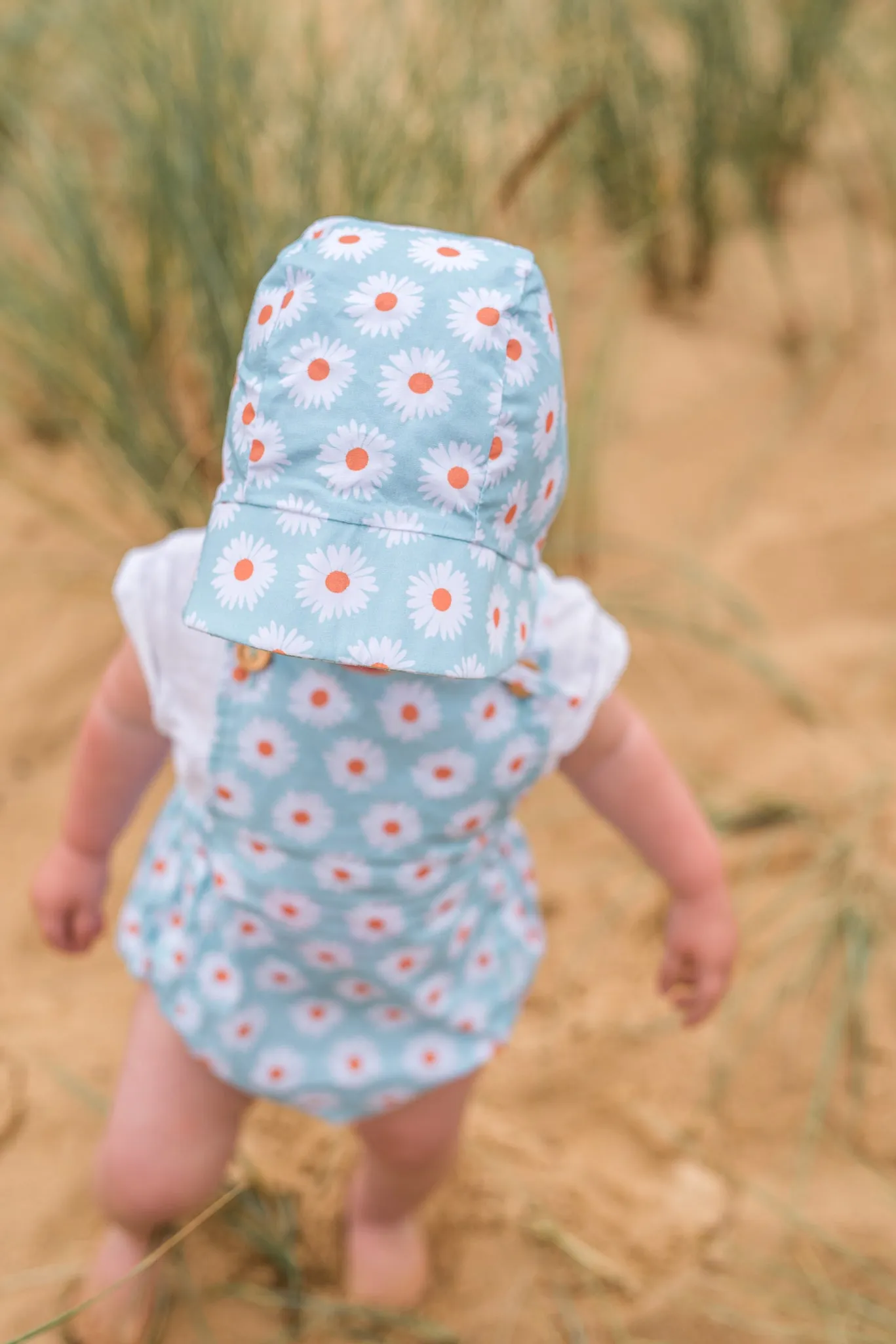 Daisy Reversible Bonnet